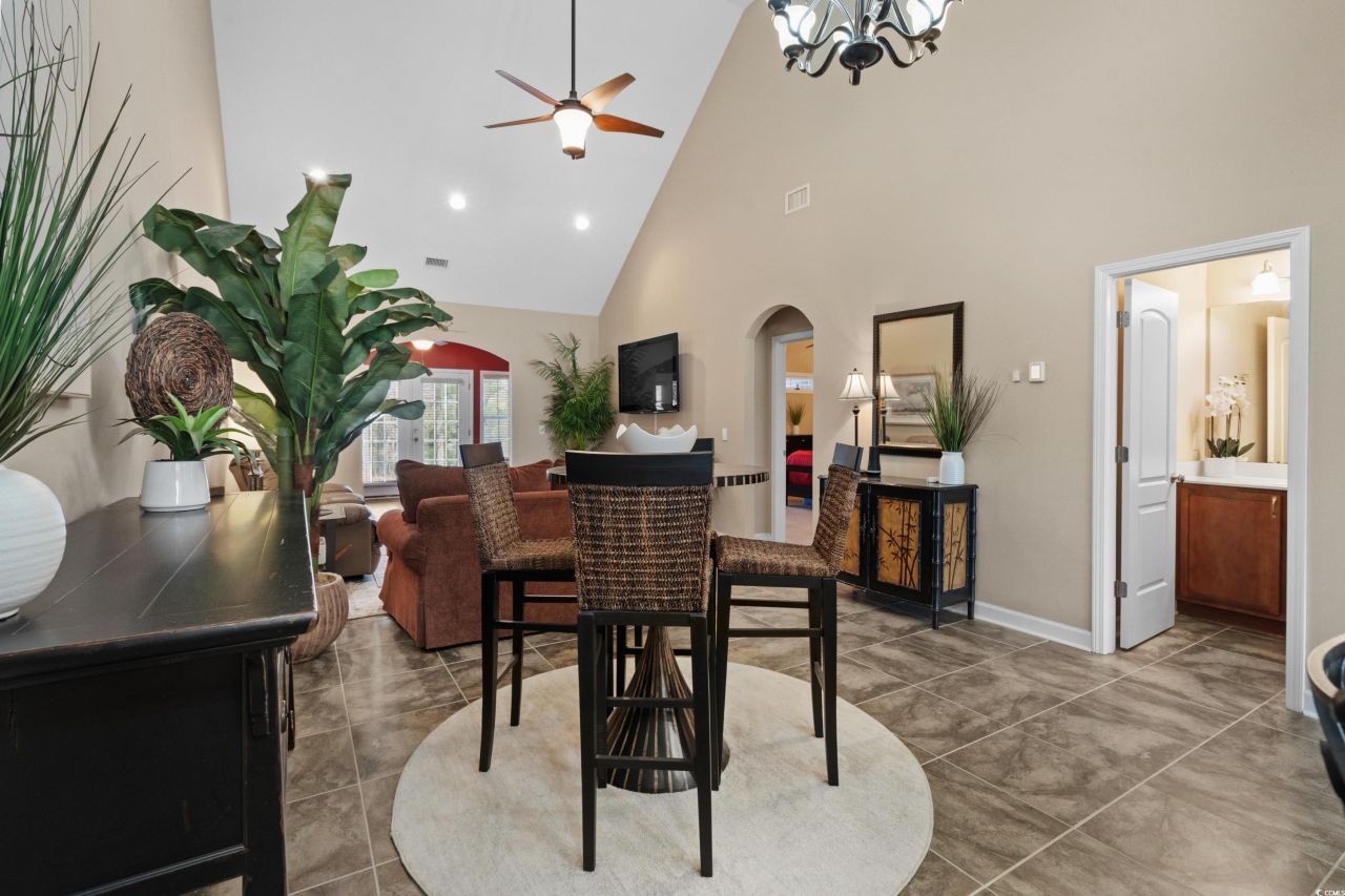 822 Foxtail Dr. Photo 9