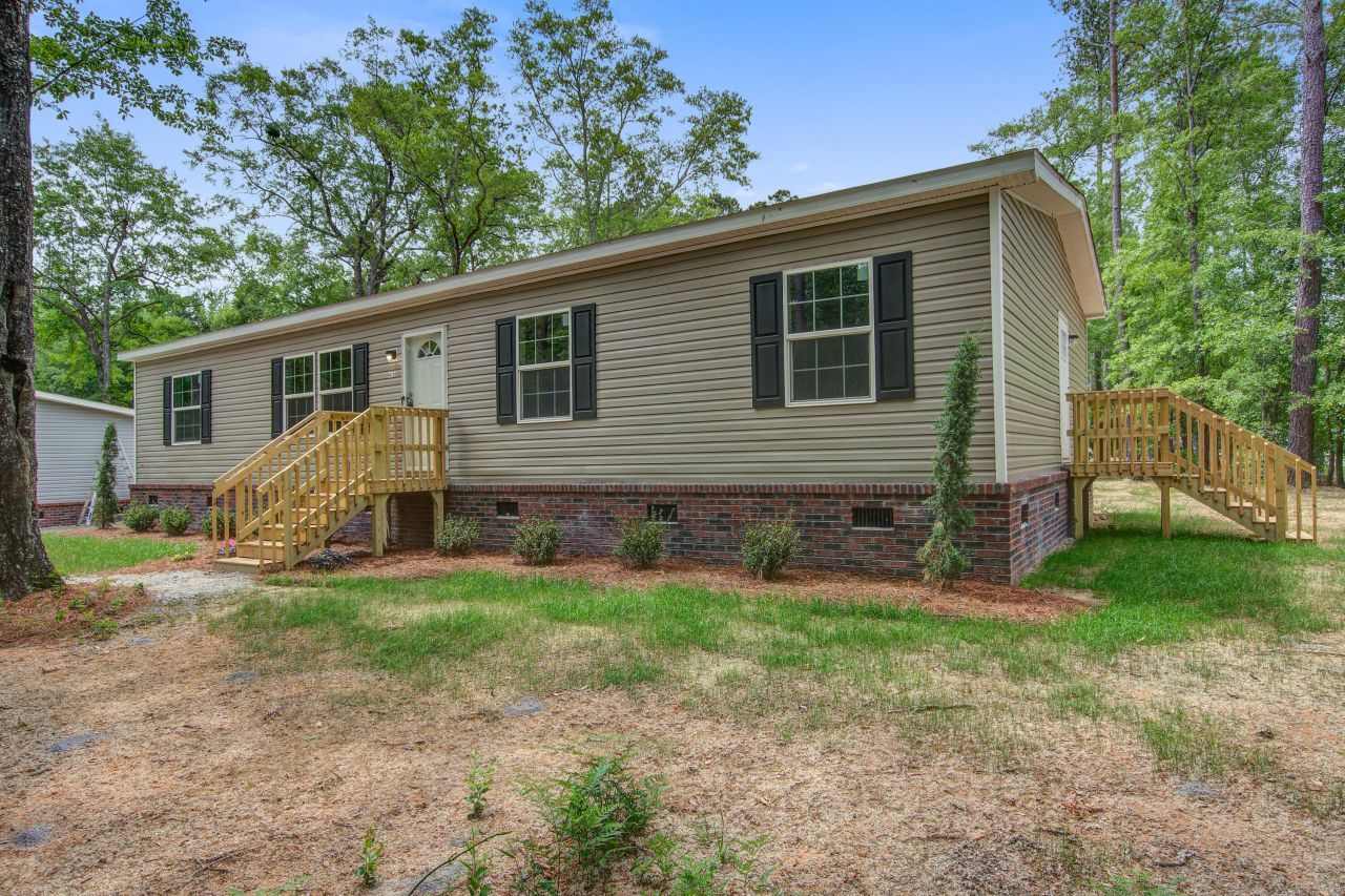 413 Peacock Lane Photo 6