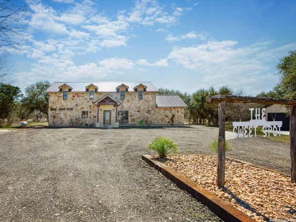 24 morning dew, ConCan, TX 78838