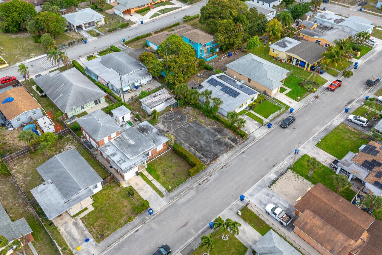 W W 3rd Street, Riviera Beach, FL 33404 Photo