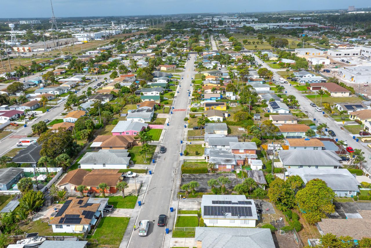 W W 3rd Street, Riviera Beach, FL 33404 Photo