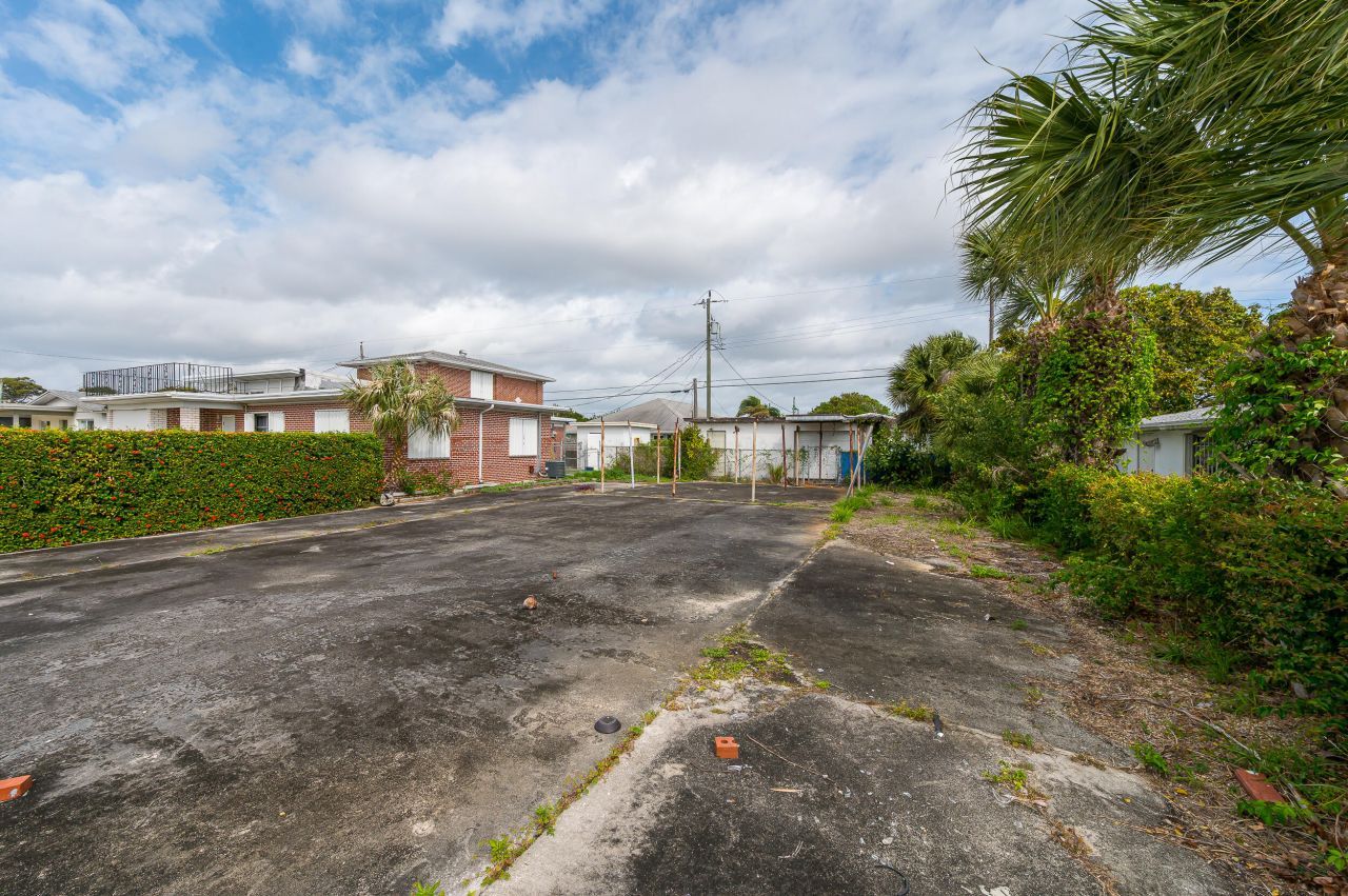 W W 3rd Street, Riviera Beach, FL 33404 Photo