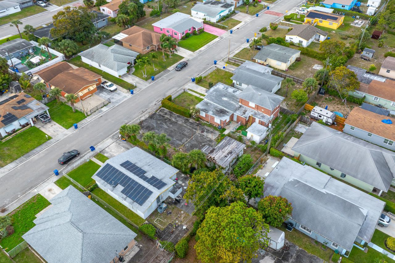 W W 3rd Street, Riviera Beach, FL 33404 Photo