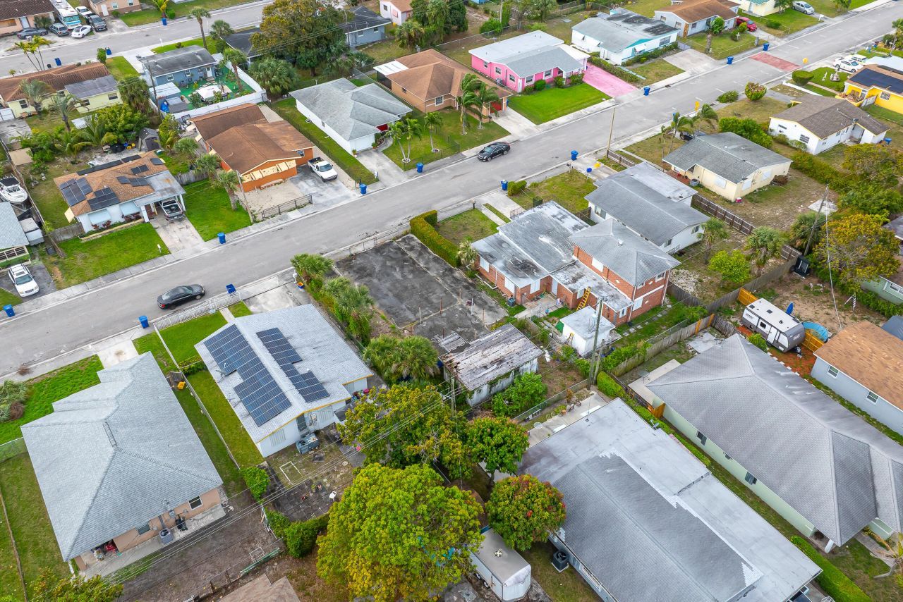 W W 3rd Street, Riviera Beach, FL 33404 Photo