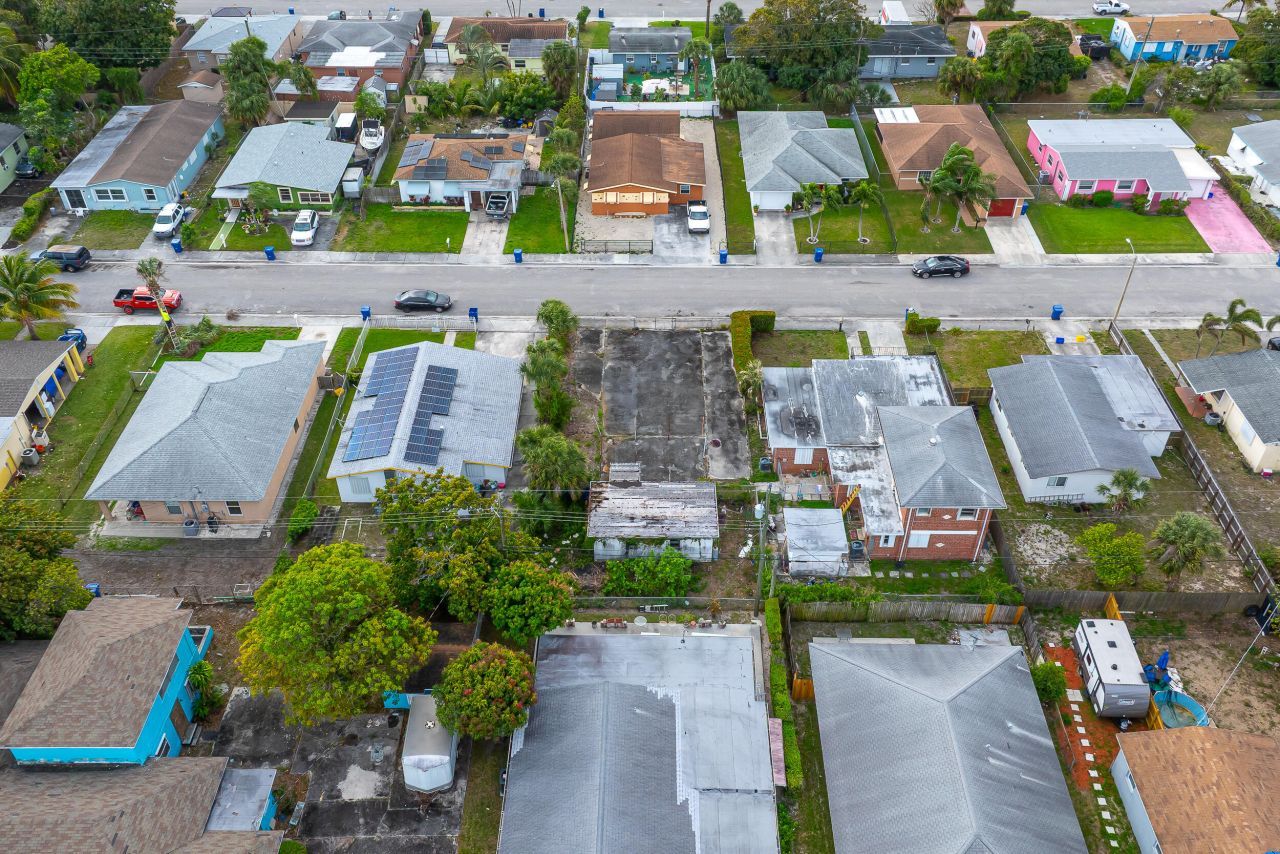 W W 3rd Street, Riviera Beach, FL 33404 Photo