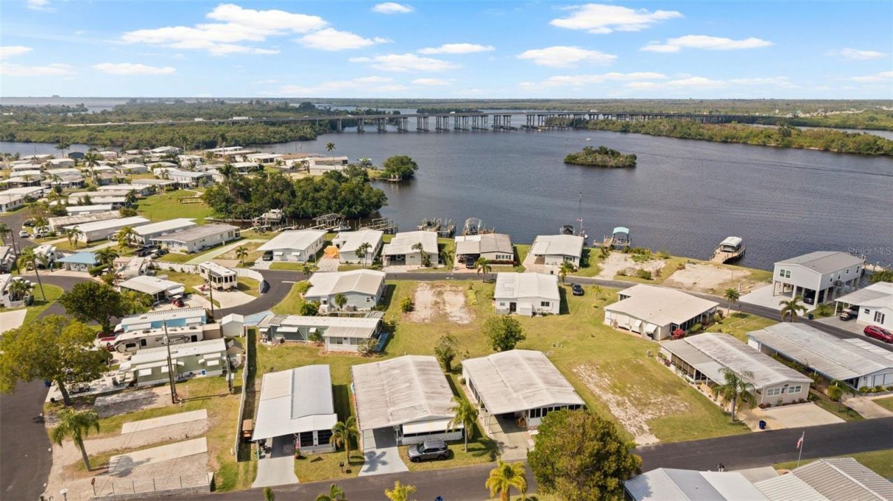 362 Shoreland Drive, Fort Myers, FL 33905 Photo