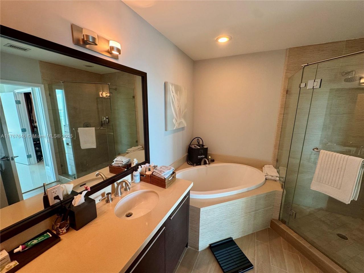 7930 East Dr, Unit 1008, North Bay Village, FL 33141 Photo