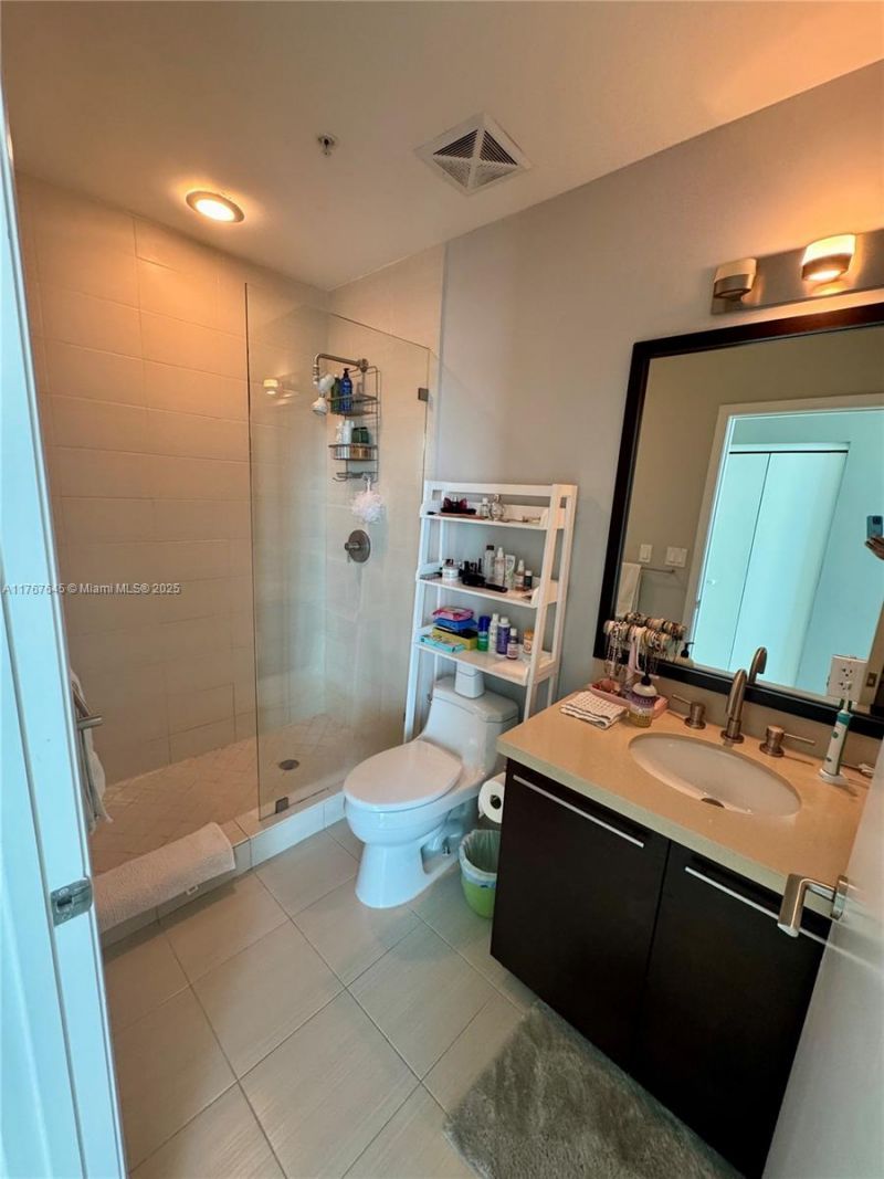 7930 East Dr, Unit 1008, North Bay Village, FL 33141 Photo