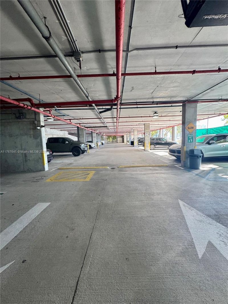 7930 East Dr, Unit 1008, North Bay Village, FL 33141 Photo