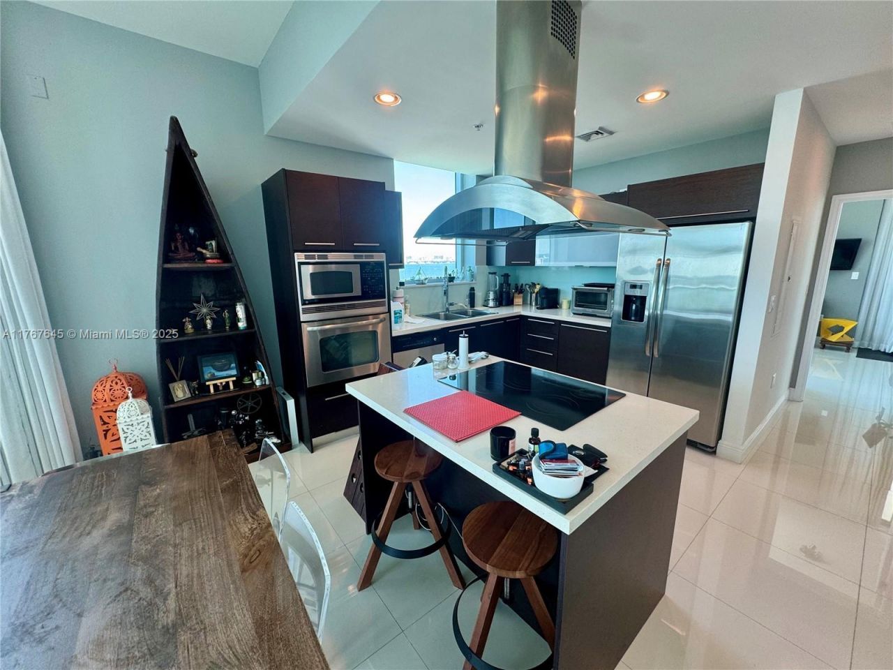 7930 East Dr, Unit 1008, North Bay Village, FL 33141 Photo