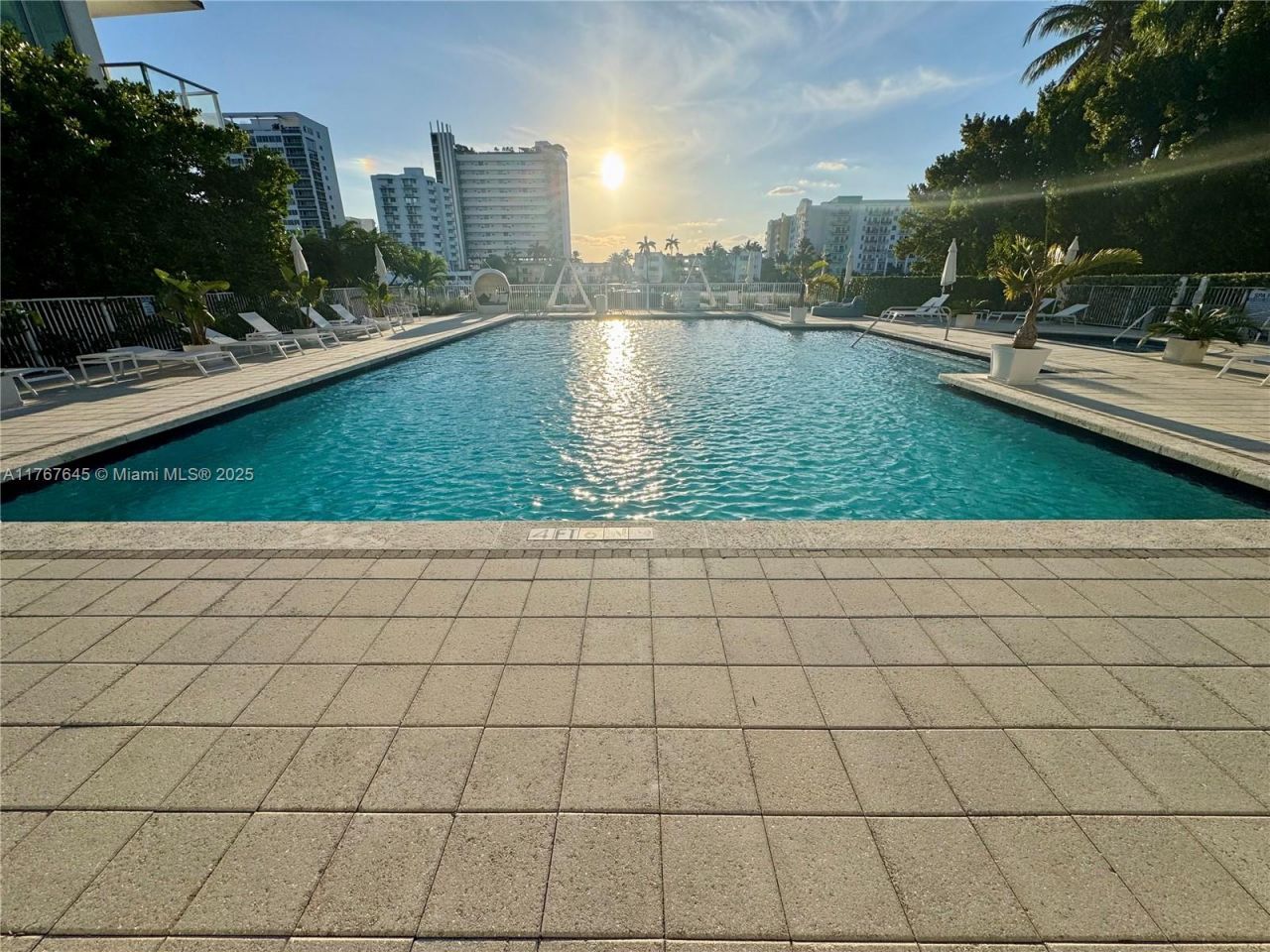 7930 East Dr, Unit 1008, North Bay Village, FL 33141 Photo