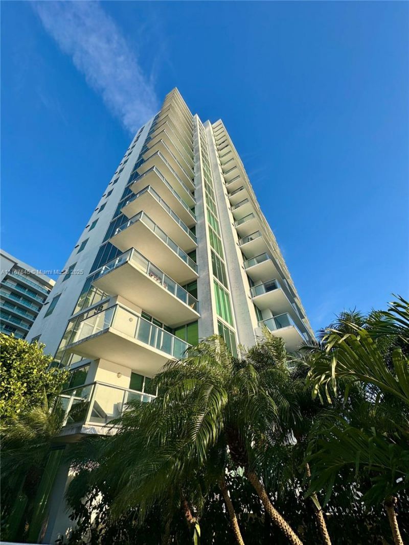 7930 East Dr, Unit 1008, North Bay Village, FL 33141 Photo