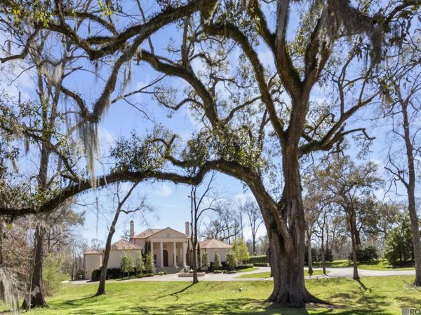 19614 S Muirfield Cir, Baton Rouge, LA 70810