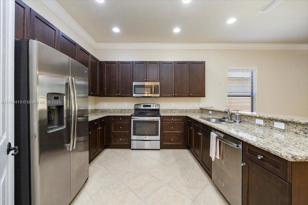 13458 Sumter Lane, Naples, FL 34109 Photo