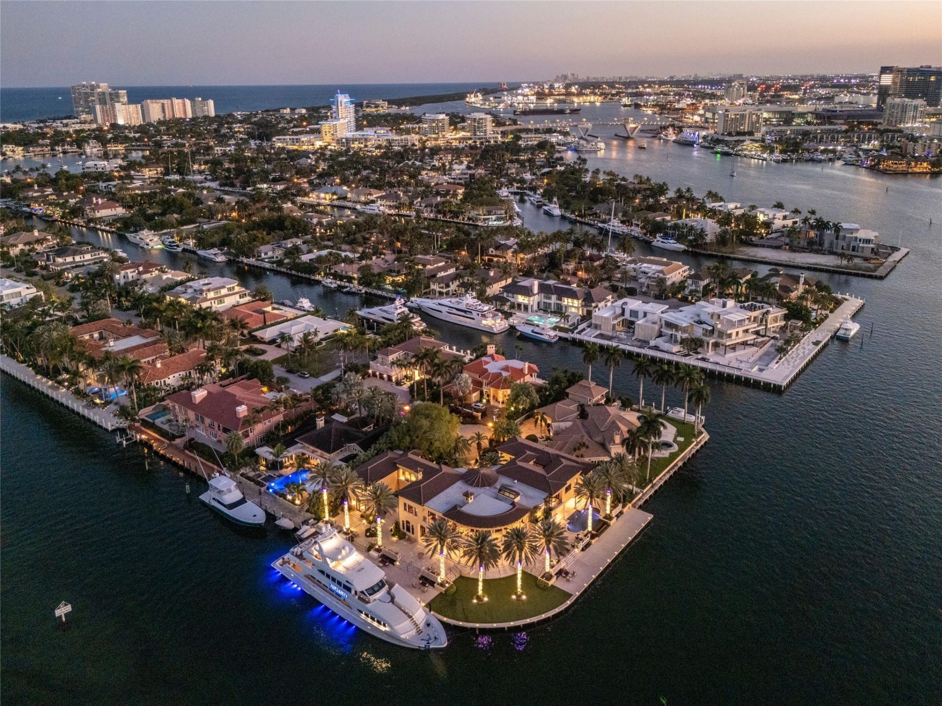 1 Isla Bahia Drive, Fort Lauderdale, FL 33316 Photo