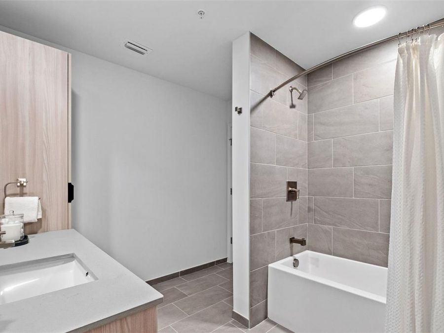 Property Image 79