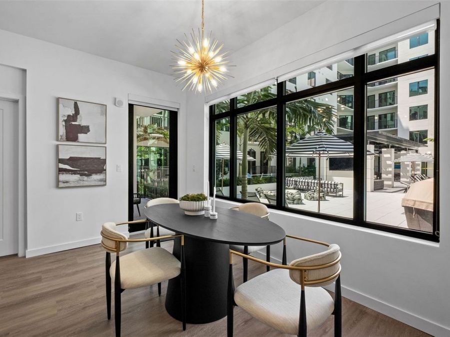 Property Image 100