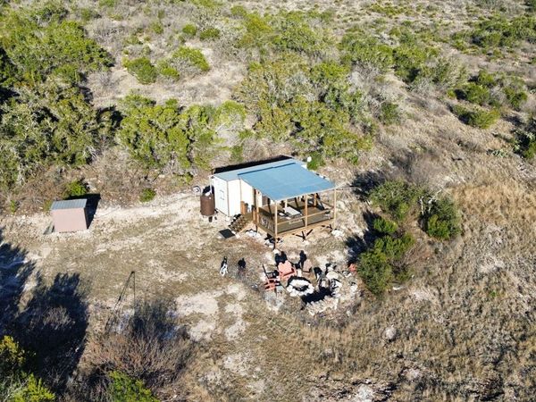 1111 Mesa Verde, Sabinal, TX 78881