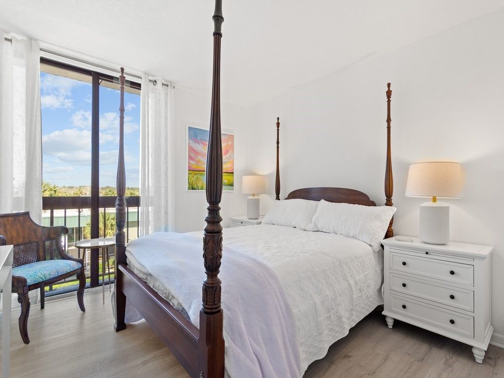 4141 Ocean Drive, Unit 401, Vero Beach, FL 32963 Photo