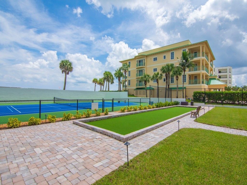 4141 Ocean Drive, Unit 401, Vero Beach, FL 32963 Photo