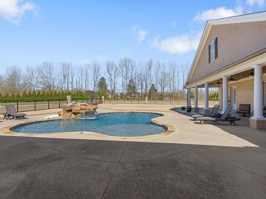 Property Image 39