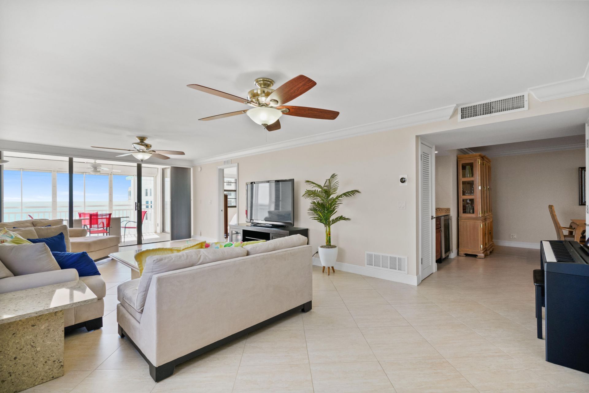 911 Ocean Drive, Unit 506, Juno Beach, FL 33408 Photo