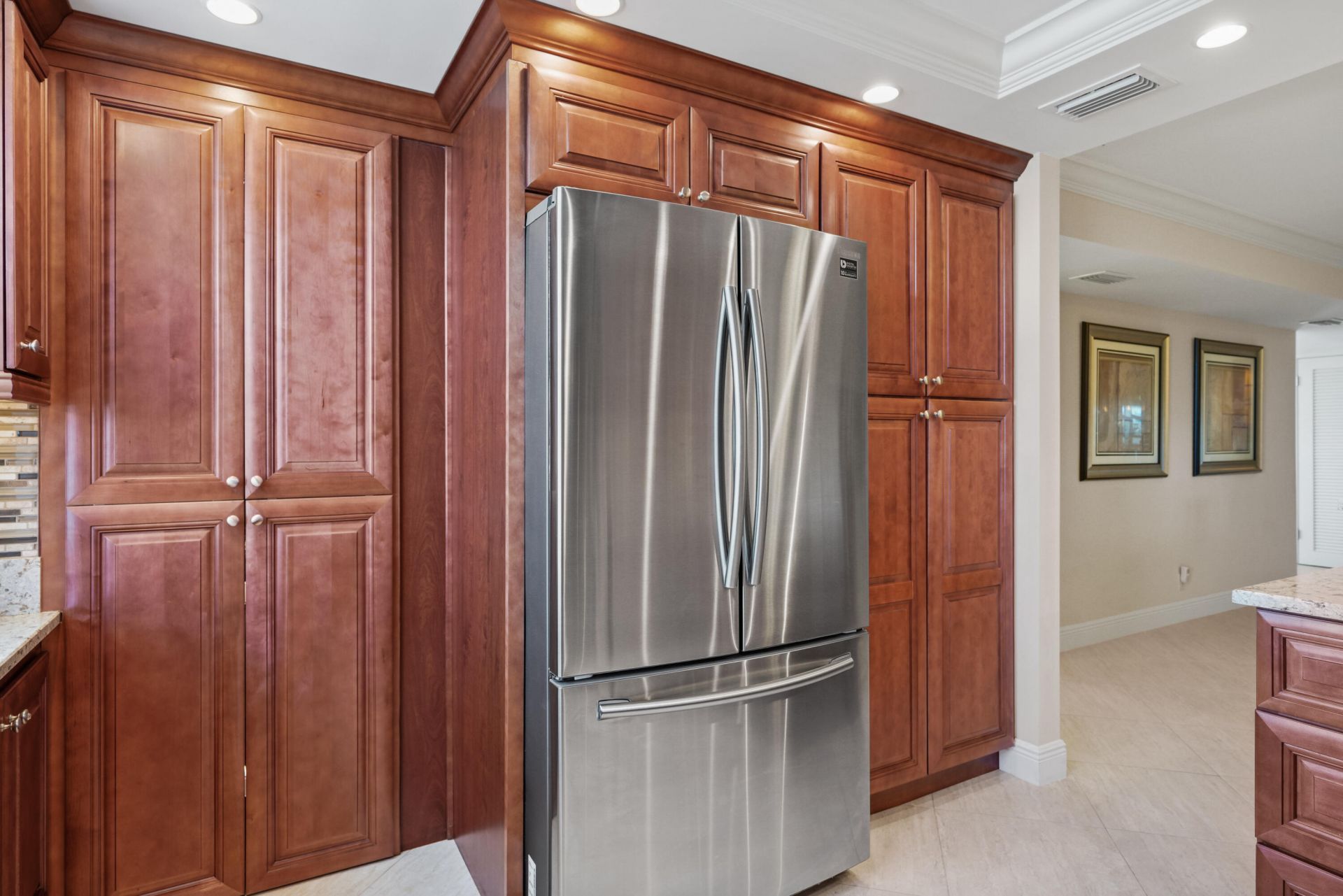 911 Ocean Drive, Unit 506, Juno Beach, FL 33408 Photo