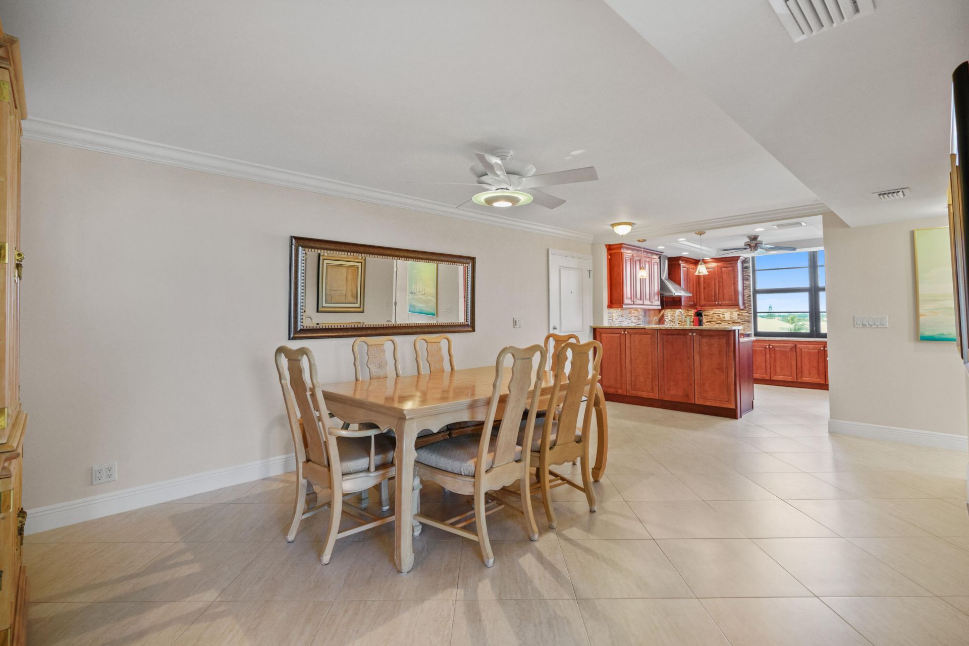 911 Ocean Drive, Unit 506, Juno Beach, FL 33408 Photo