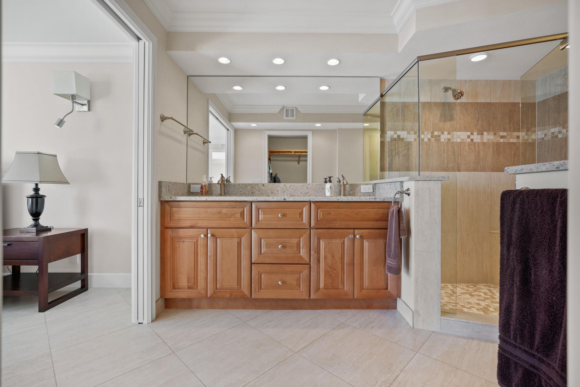 911 Ocean Drive, Unit 506, Juno Beach, FL 33408 Photo