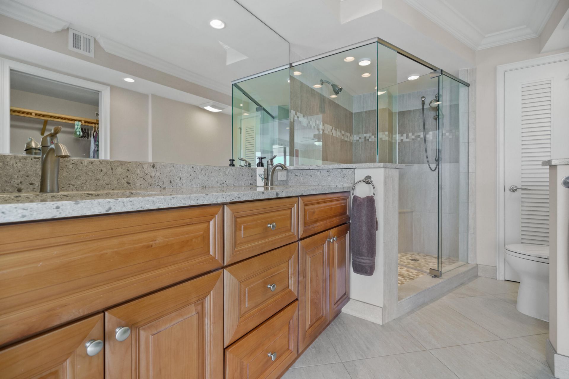 911 Ocean Drive, Unit 506, Juno Beach, FL 33408 Photo