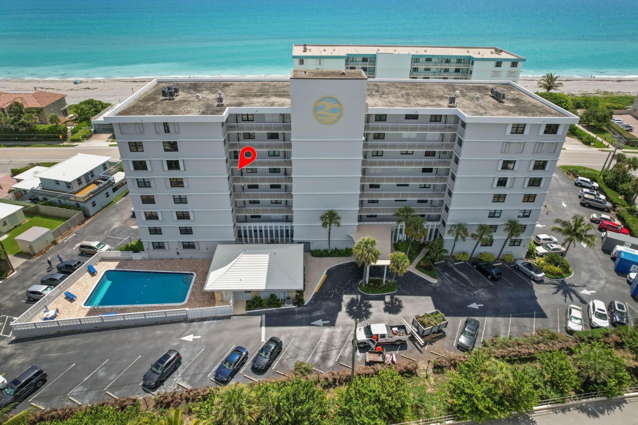 911 Ocean Drive, Unit 506, Juno Beach, FL 33408 Photo