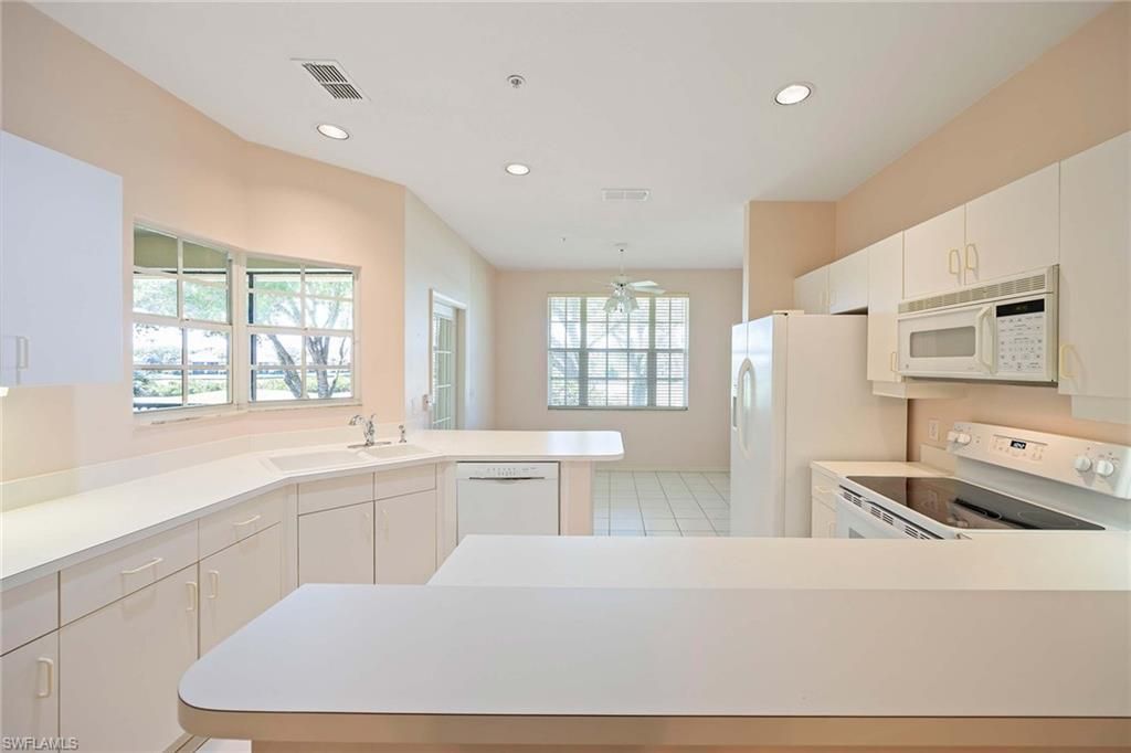 24460 Reserve Ct, Unit 202, Bonita Springs, FL 34134 Photo