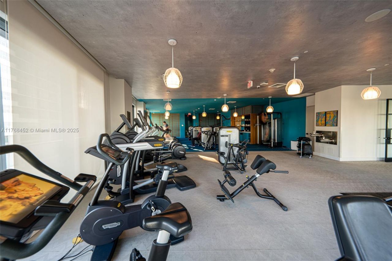 121 NE 34th St, Unit 2805, Miami, FL 33137 Photo