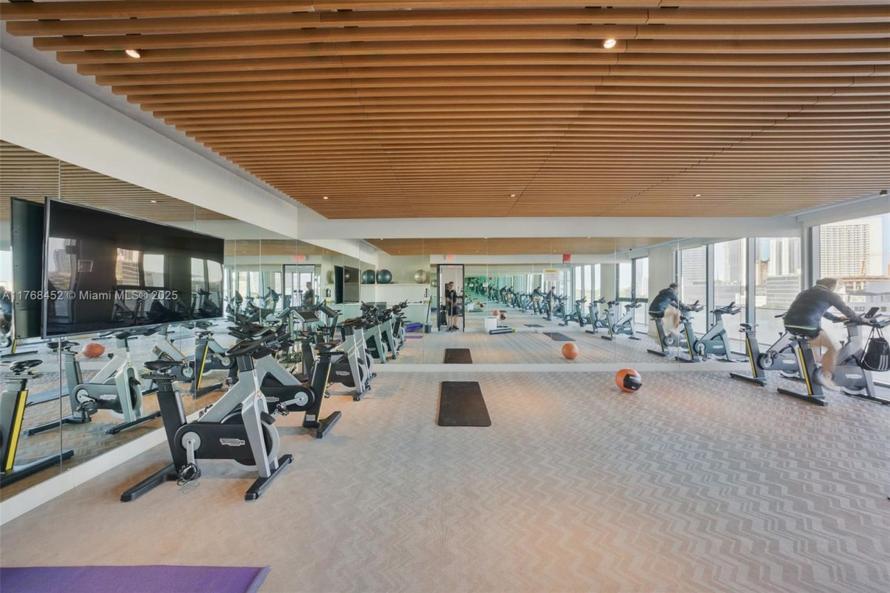 121 NE 34th St, Unit 2805, Miami, FL 33137 Photo