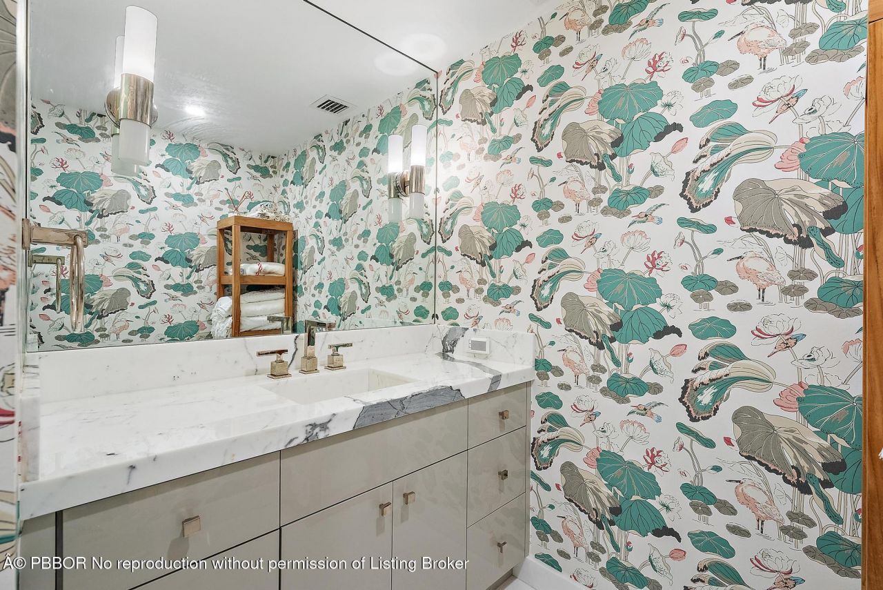 44 Cocoanut Row, Unit 310 B, Palm Beach, FL 33480 Photo