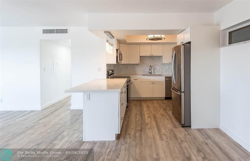 651 Pine Drive, Unit 306, Pompano Beach, FL 33060 Photo