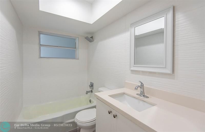 651 Pine Drive, Unit 306, Pompano Beach, FL 33060 Photo