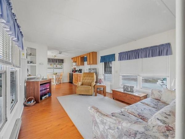 329 Lantern LN, NORTH FORT MYERS, FL 33917