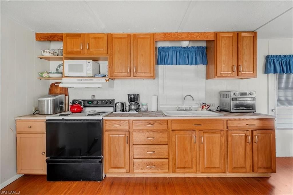 329 Lantern Ln, North Fort Myers, FL 33917 Photo