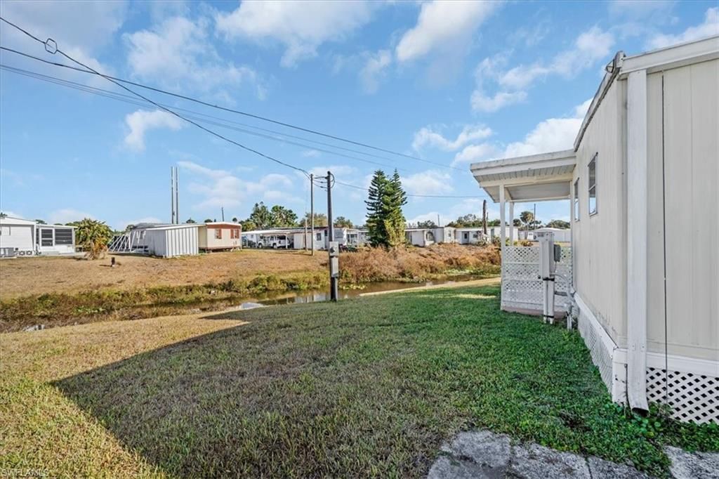 329 Lantern Ln, North Fort Myers, FL 33917 Photo