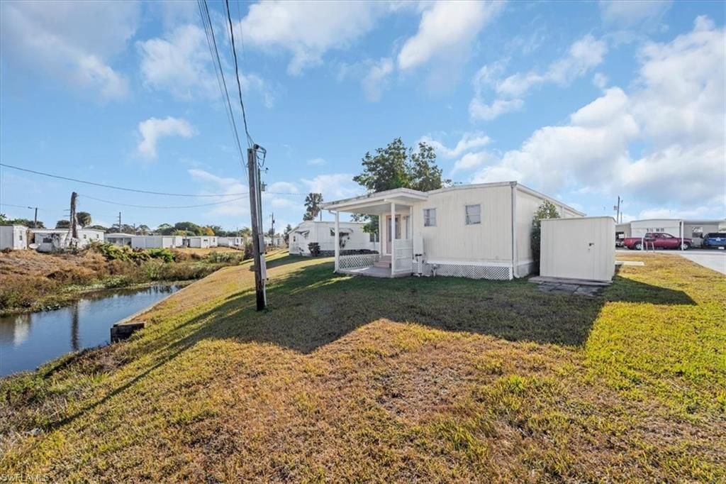 329 Lantern Ln, North Fort Myers, FL 33917 Photo