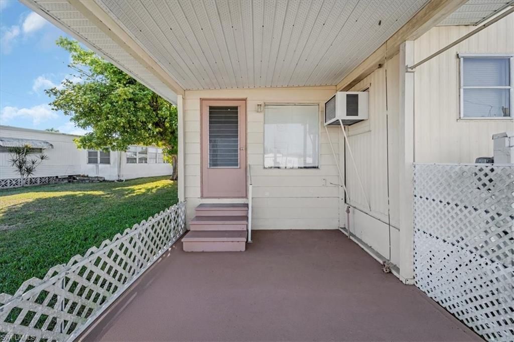 329 Lantern Ln, North Fort Myers, FL 33917 Photo