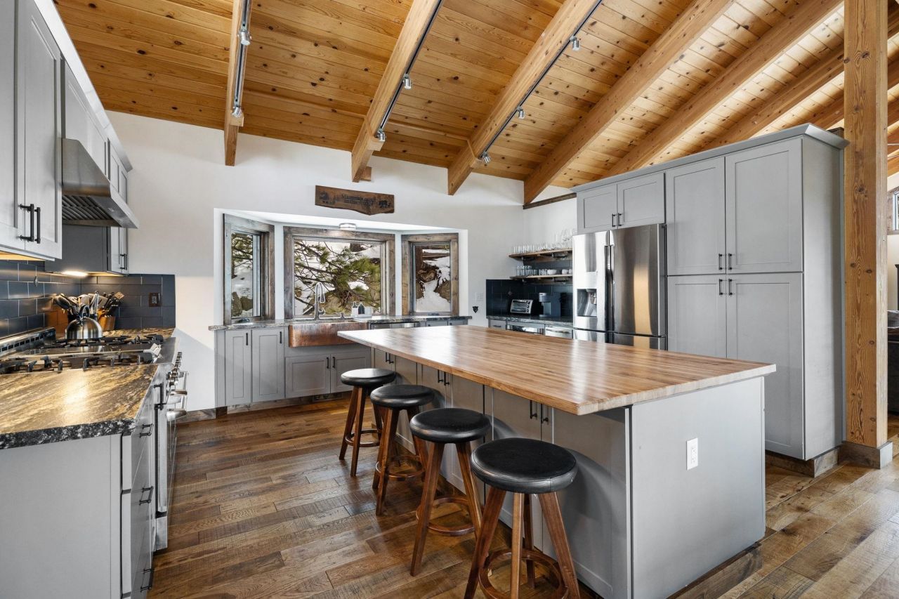 520 Laurel Lane, Stateline, NV 89449 Photo