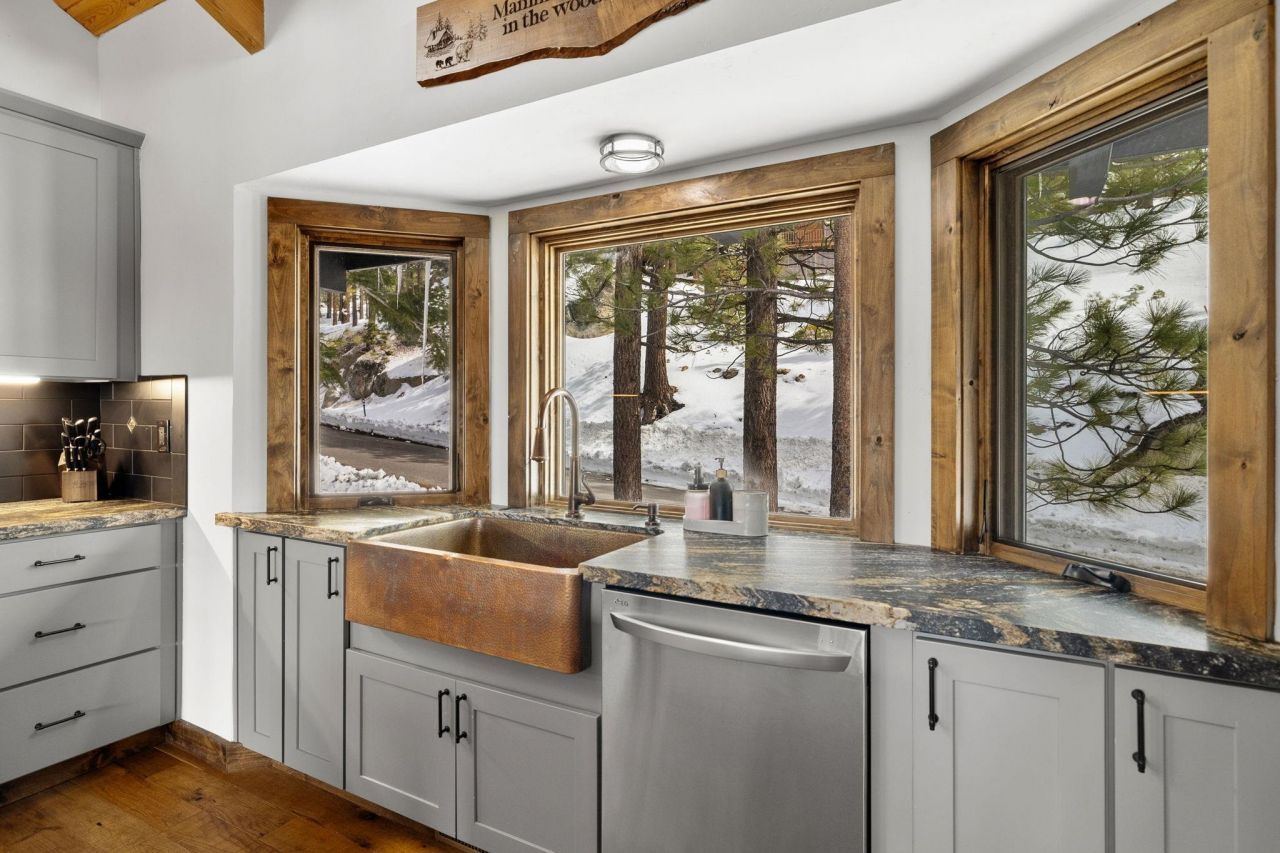 520 Laurel Lane, Stateline, NV 89449 Photo