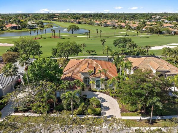 8988 Lakes Boulevard, West Palm Beach, FL 33412