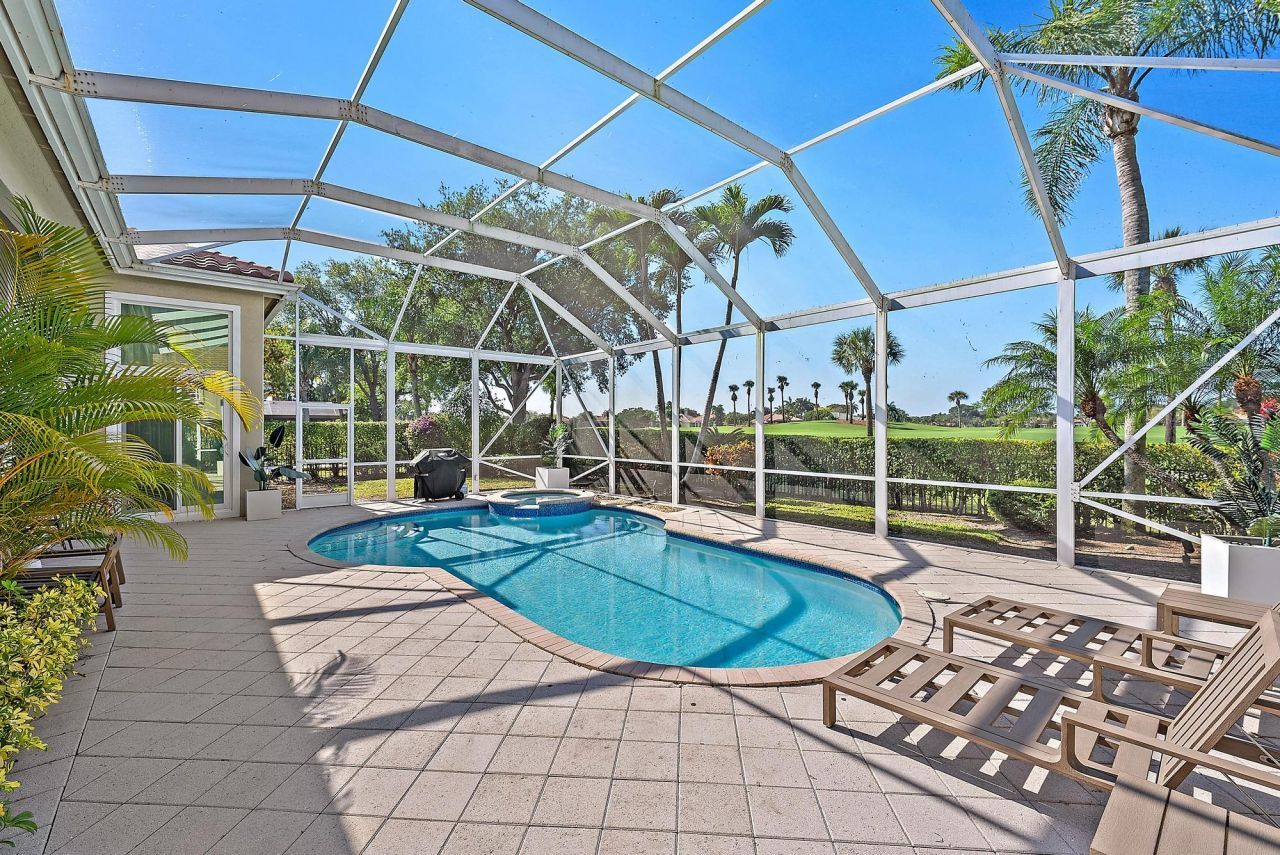 8988 Lakes Boulevard, West Palm Beach, FL 33412 Photo