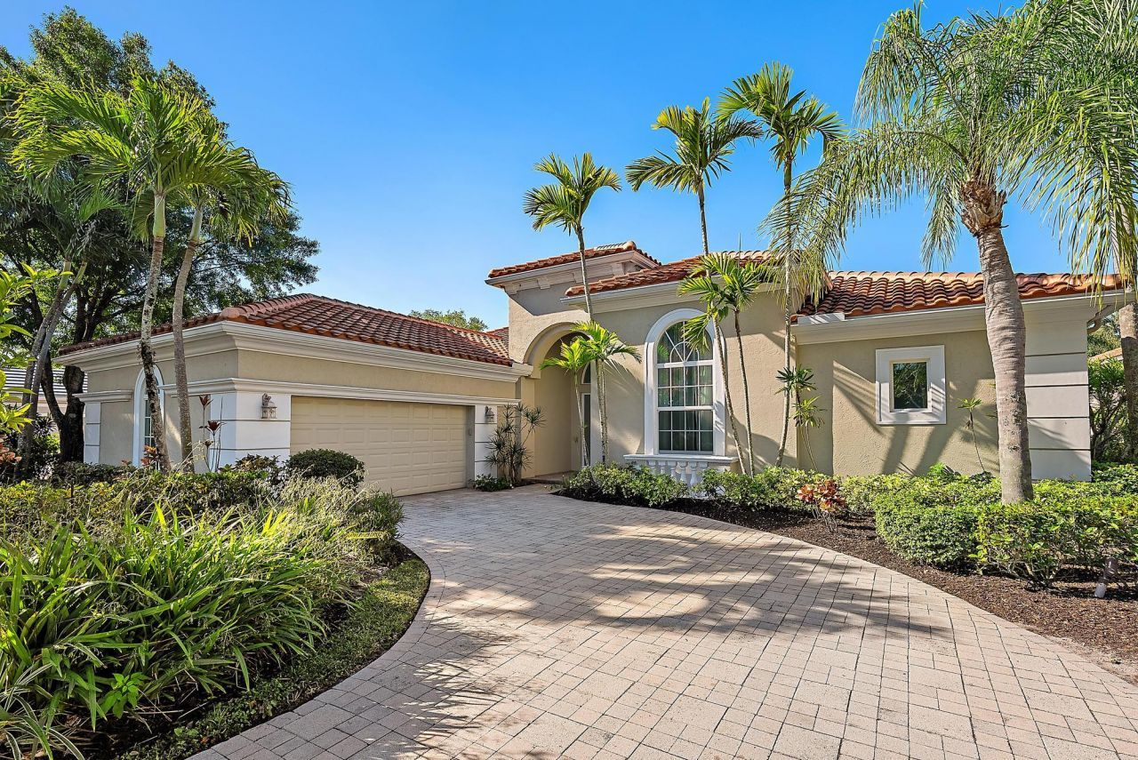 8988 Lakes Boulevard, West Palm Beach, FL 33412 Photo