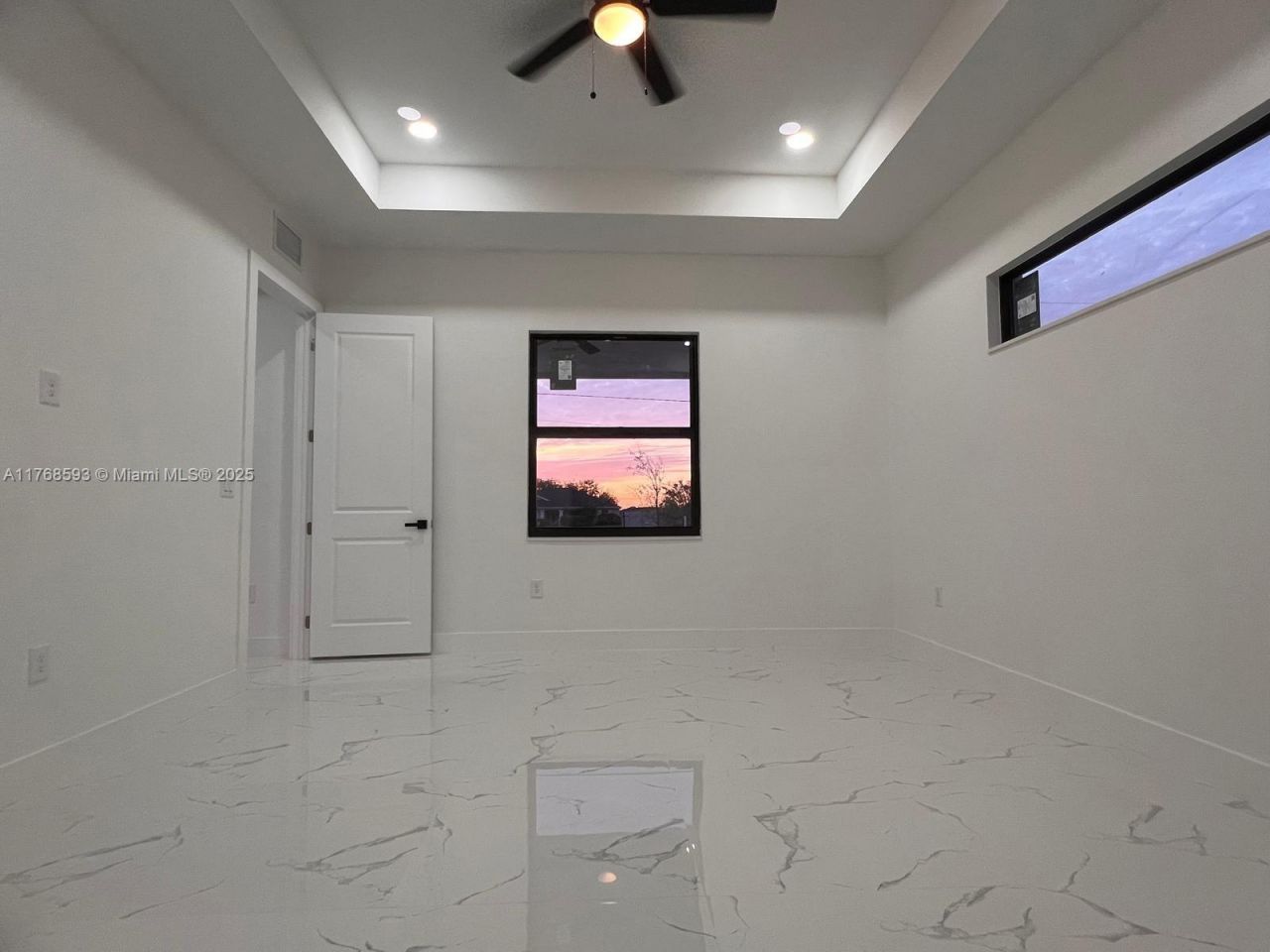 2122 NE 14th Pl, Cape Coral, FL 33909 Photo