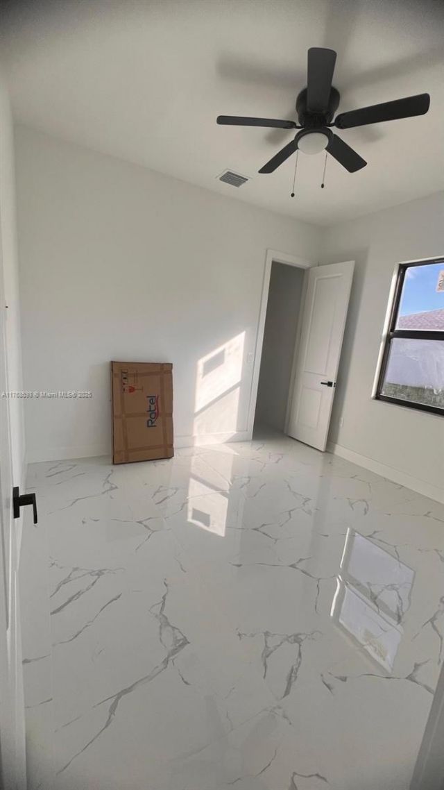 2122 NE 14th Pl, Cape Coral, FL 33909 Photo