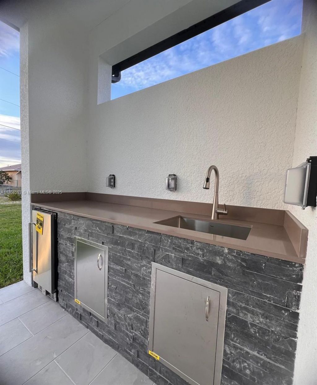 2122 NE 14th Pl, Cape Coral, FL 33909 Photo